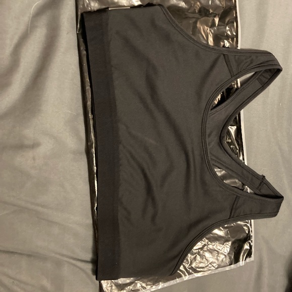 New Large racer back black bra - Picture 3 of 4